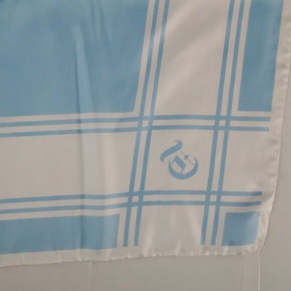 ❤️THE NEW YORK TIMES COMPANY NYT Silk Twill Italy Piano Shawl Scarf 34x35 - Picture 3 of 7